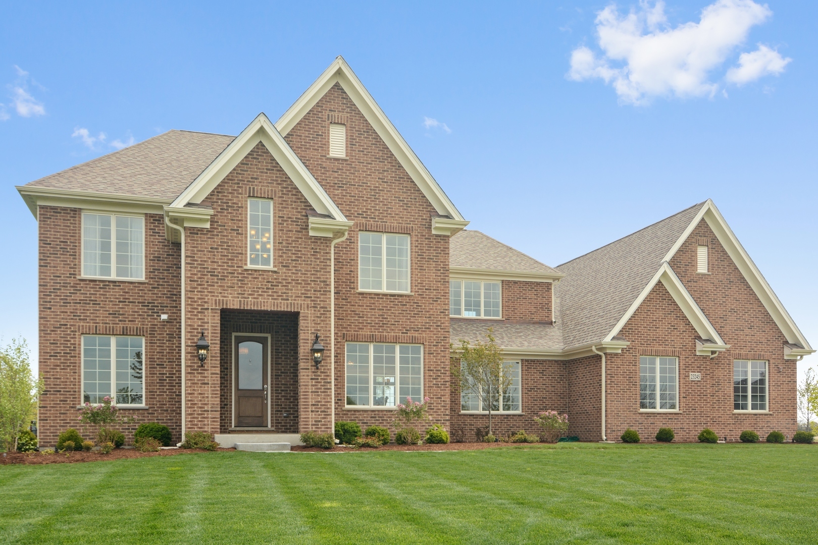 Property Photo: 23245 Enclave Lane IL 60010