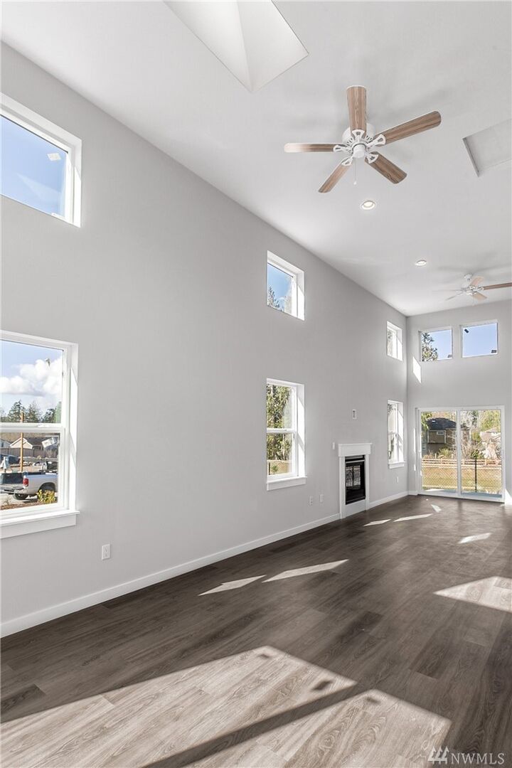 Property Photo:  6437 Hornet Cir NE  WA 98311 