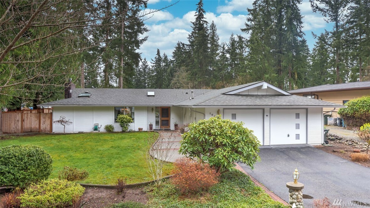 Property Photo:  16433 SE 145th St  WA 98059 