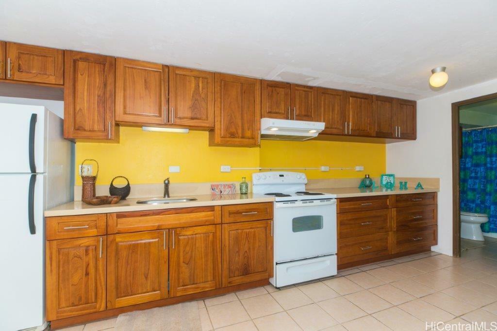 Property Photo:  824 Kinau Street 712  HI 96813 