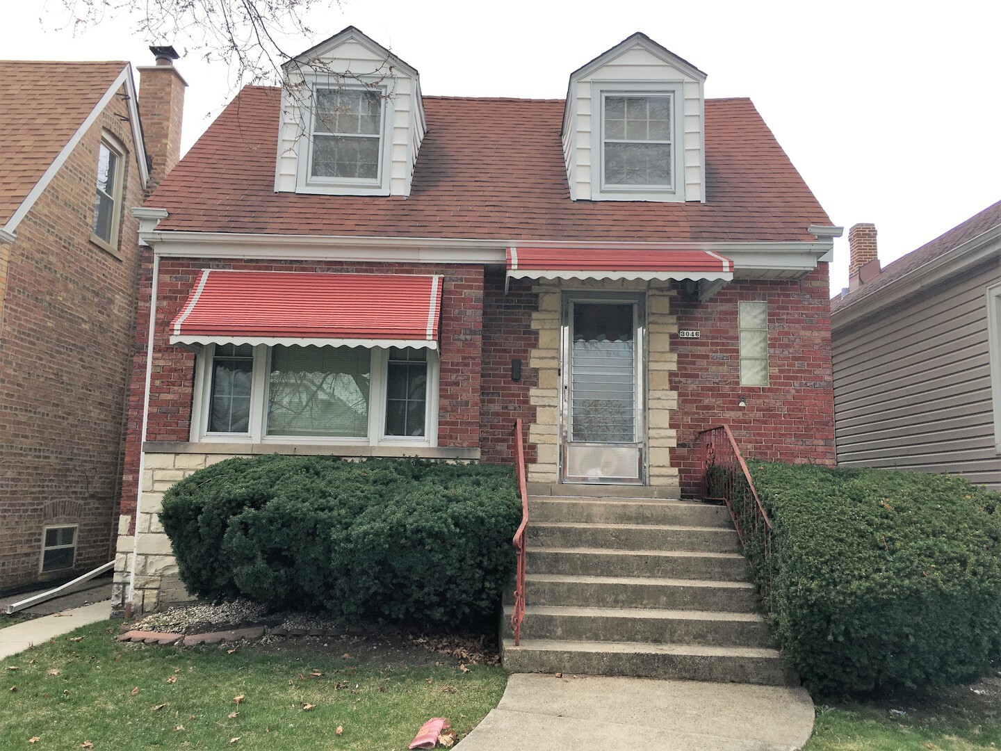 Property Photo: 3046 N Nagle Avenue IL 60634