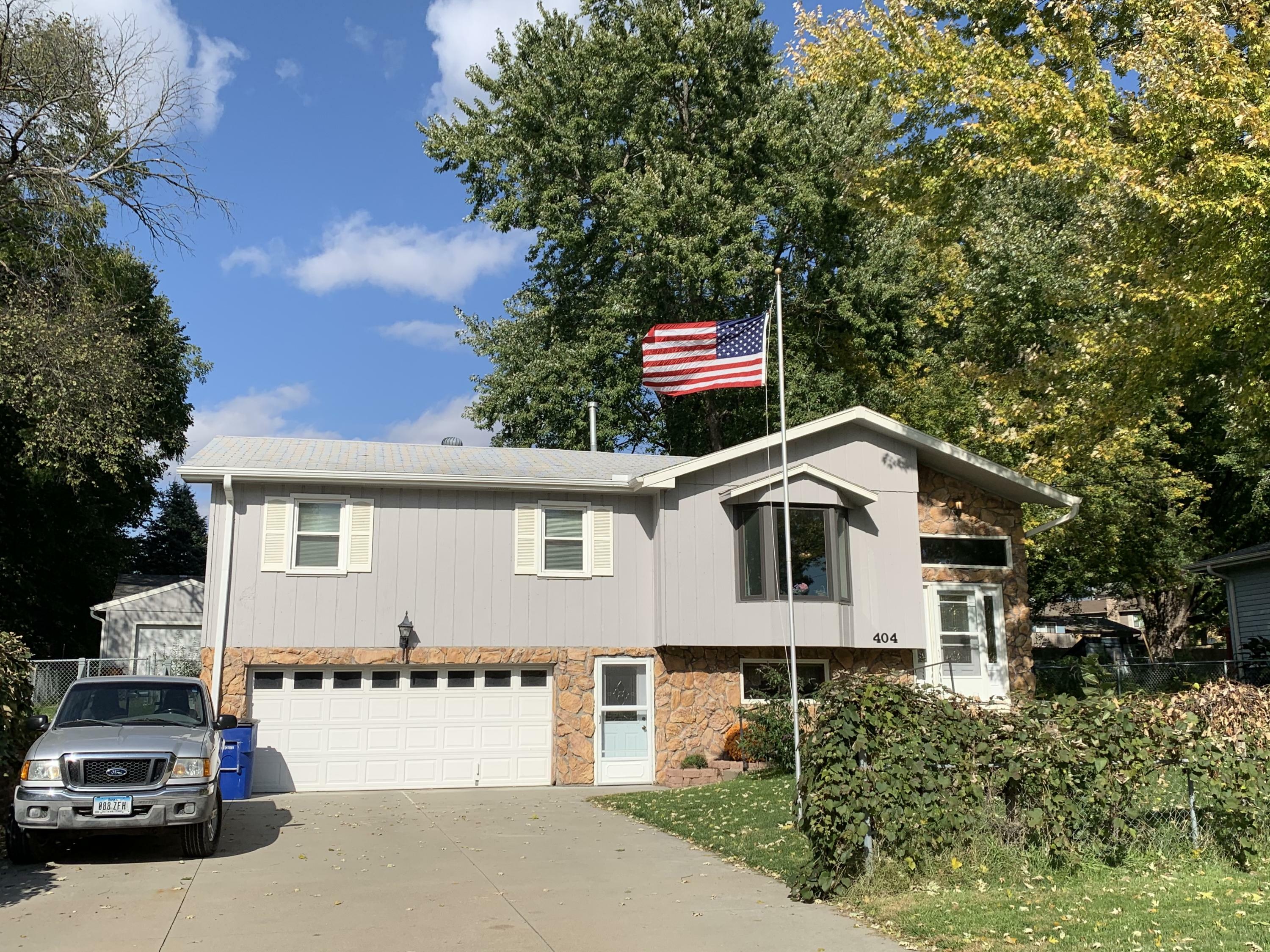 Property Photo:  404 E Welch  Street  IA 51526 