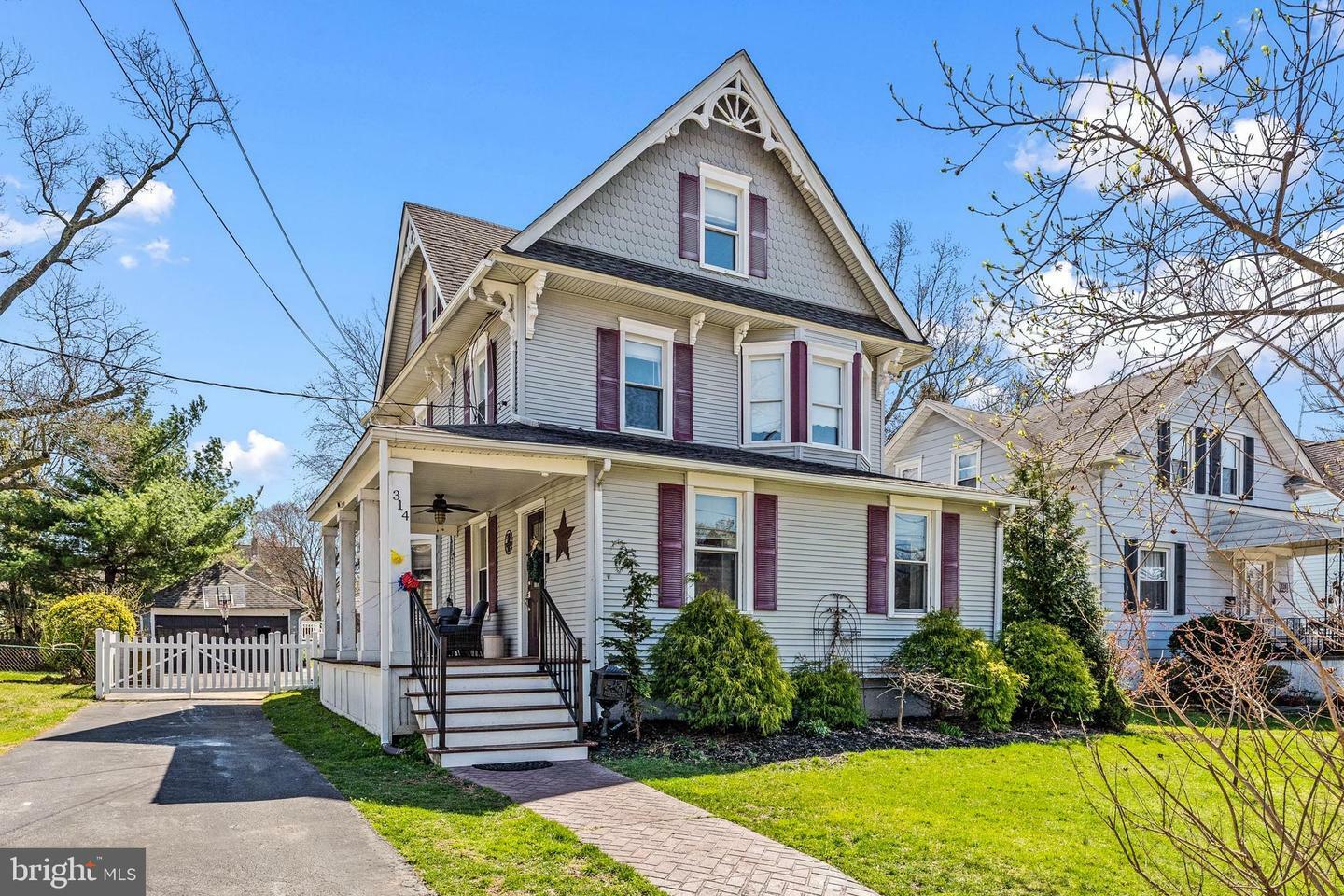 Property Photo:  314 Maple Avenue  NJ 08106 