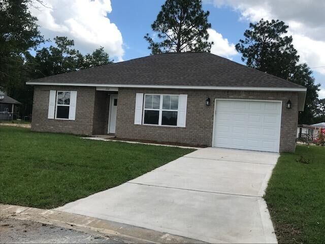 Property Photo: 312 Elease'S Crossing FL 32539