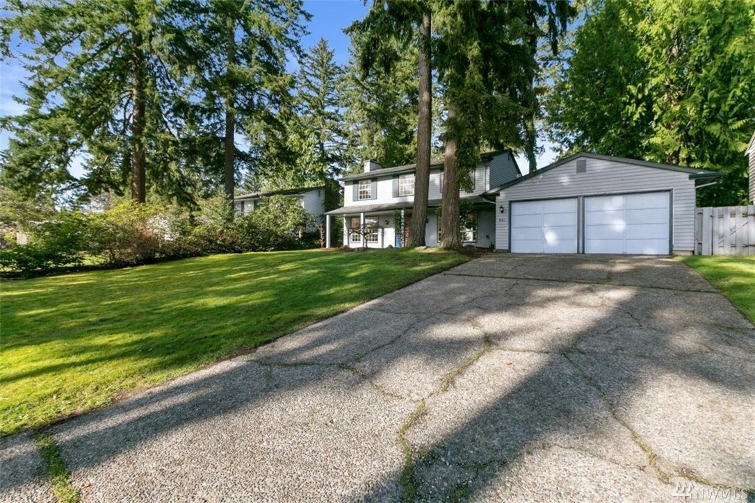 Property Photo:  821 168th Place NE  WA 98008 