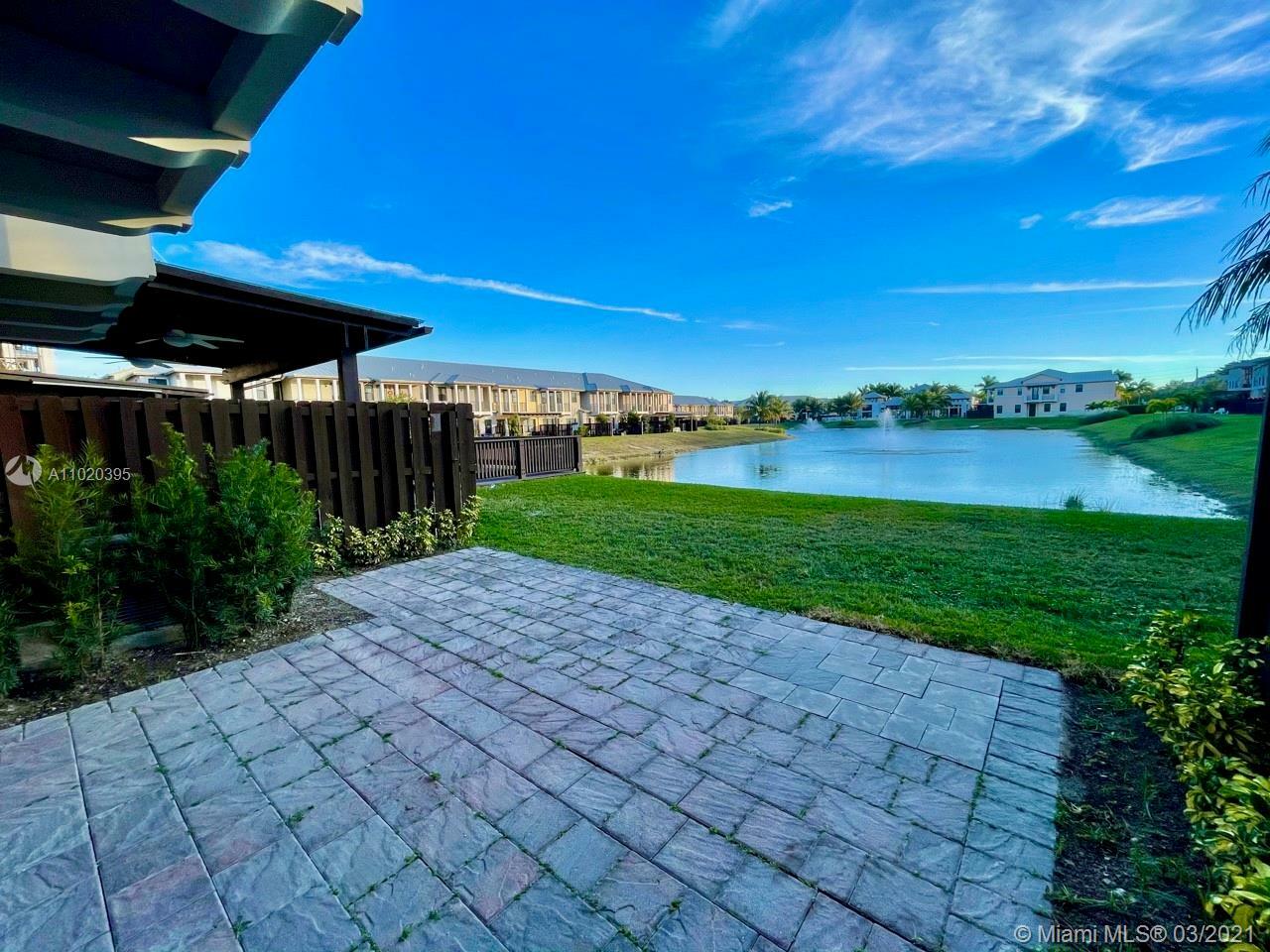 Property Photo: 10452 NW 61st St FL 33178