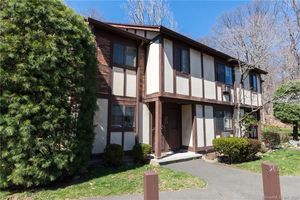 Property Photo:  569 Swanson Crescent 569  CT 06461 