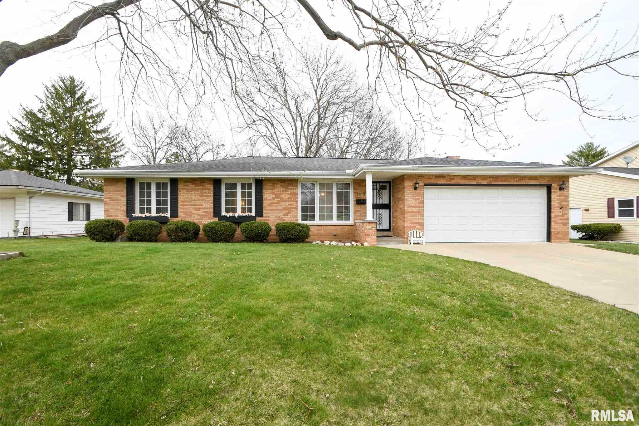 Property Photo:  2919 W Gilbert  IL 61604 