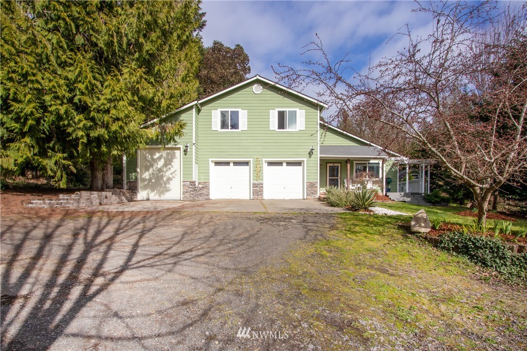 Property Photo: 42 E Nahum Lane WA 98528
