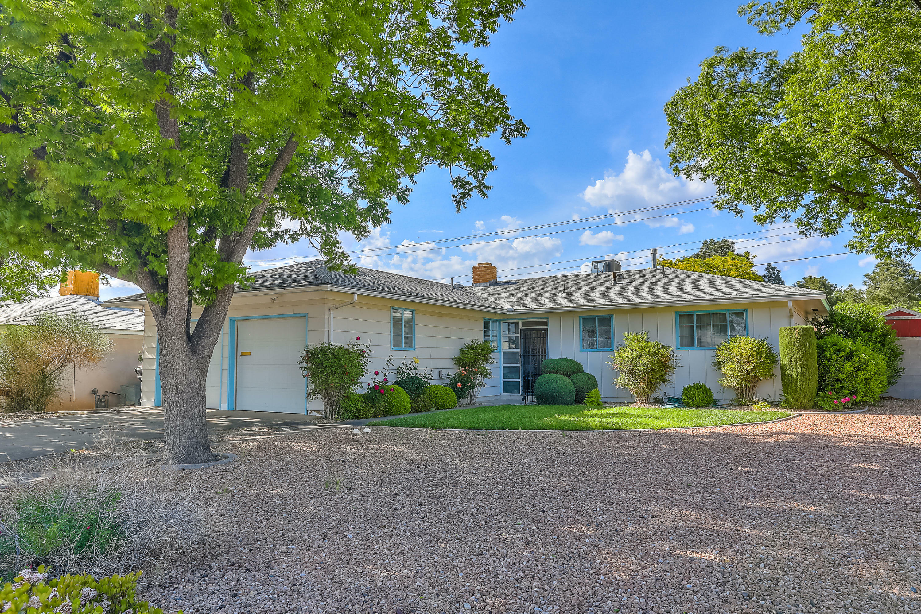 Property Photo:  4317 Goodrich Avenue NE  NM 87110 