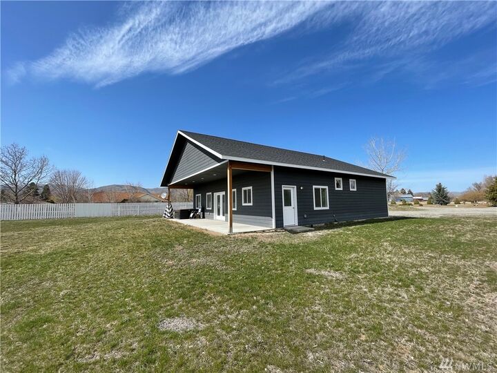 6 Primrose Lane  Omak WA 98841 photo