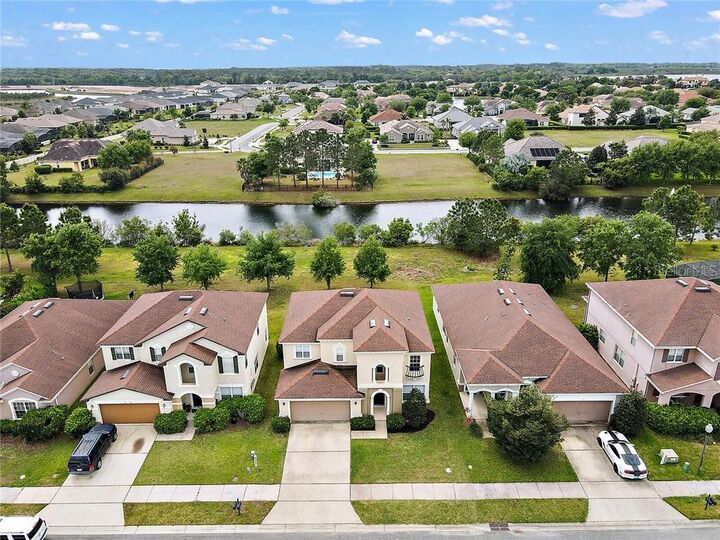 Property Photo:  1904 Strathmore Circle  FL 32757 