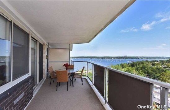 Property Photo:  18-05 215th Street 6R  NY 11360 