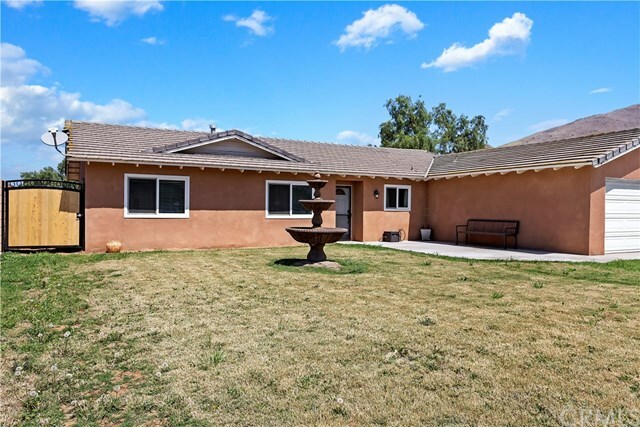 Property Photo:  363 Greentree Road  CA 92860 