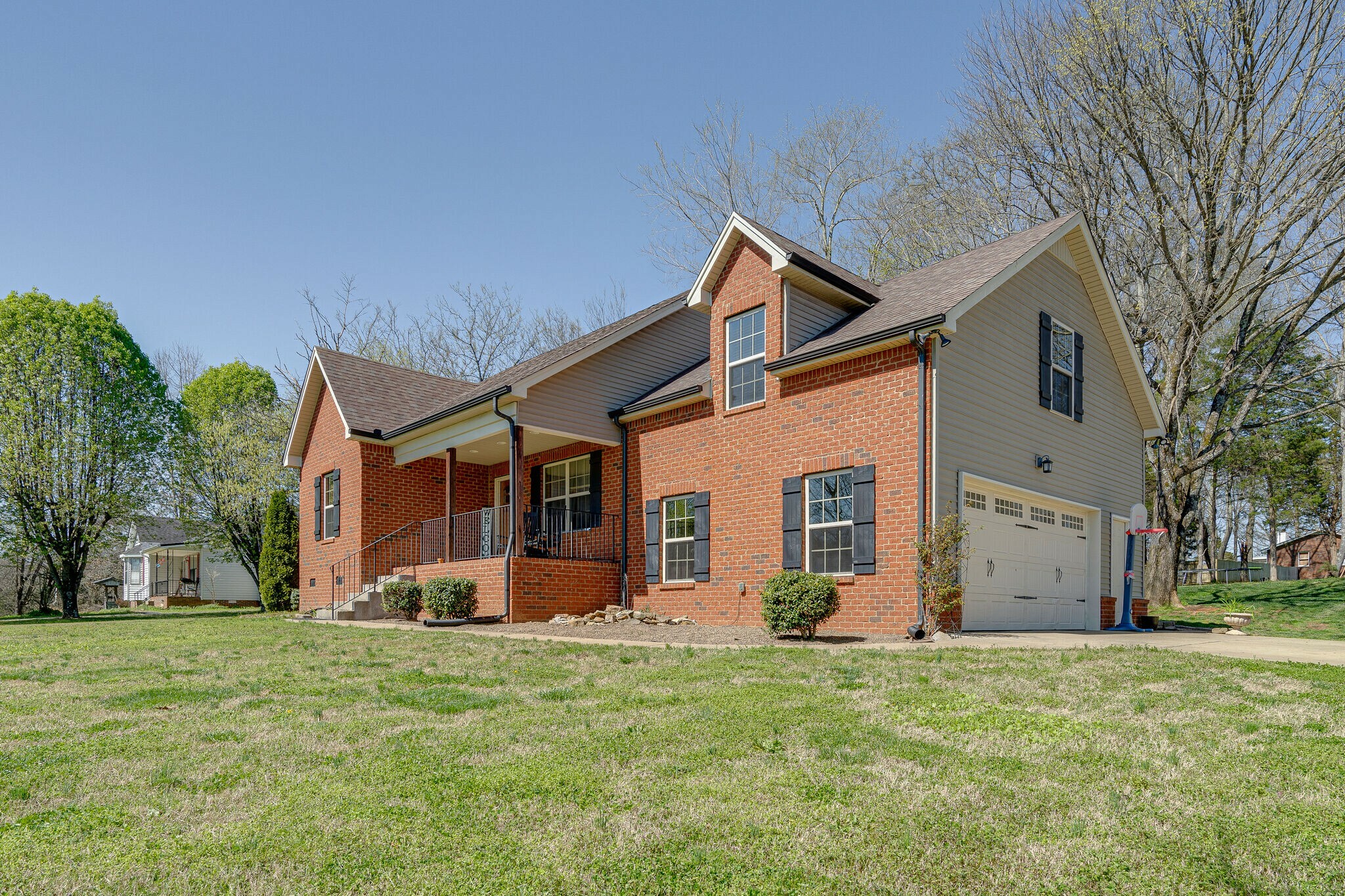 Property Photo:  1000 Windmere Ln  TN 37073 