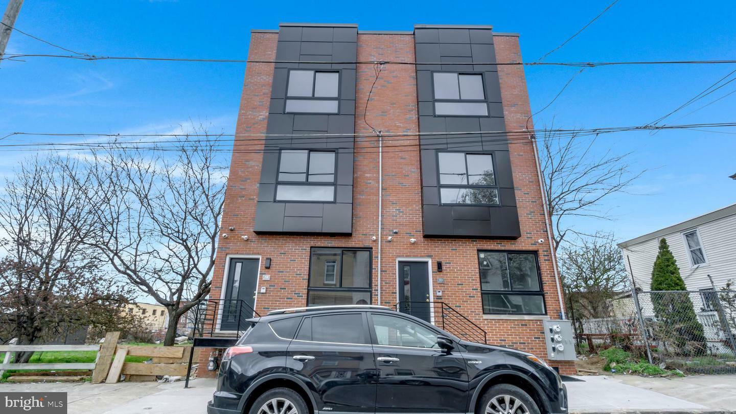 Property Photo: 2432 N Hancock Street PA 19133