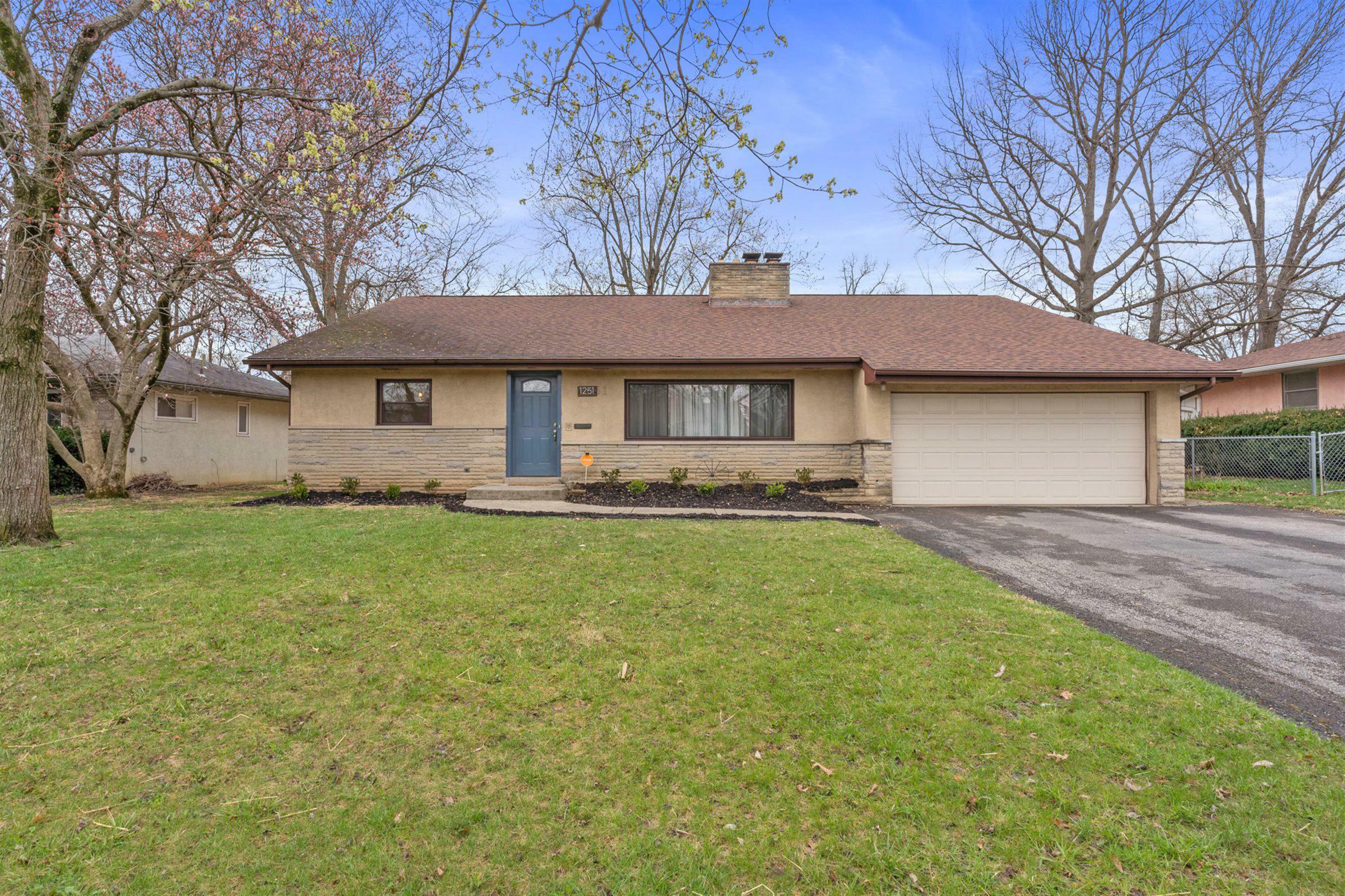 Property Photo: 1251 Millerdale Road OH 43209
