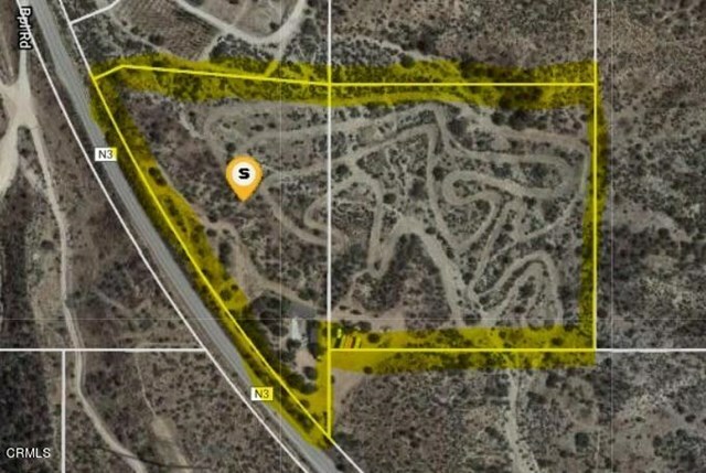 Property Photo:  31408 Angeles Forest Highway  CA 93550 