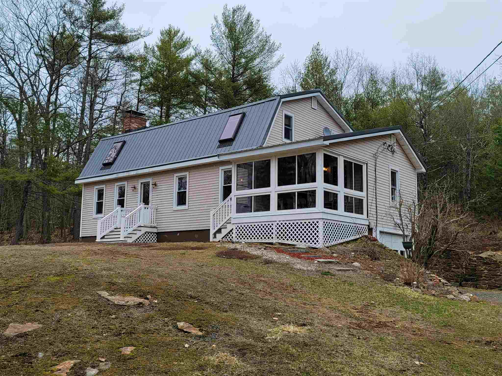 Property Photo:  9 Meadow Pond Road  NH 03237 