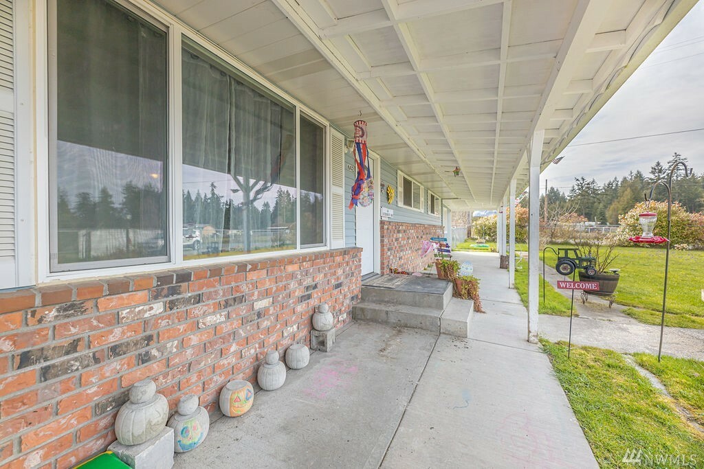 Property Photo:  642 Kitchen Dick Rd  WA 98382 