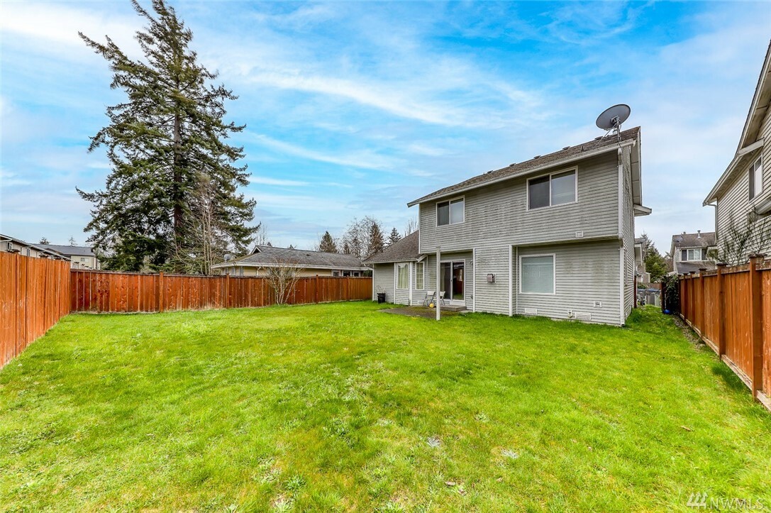 Property Photo: 612 Cottage Lane WA 98310