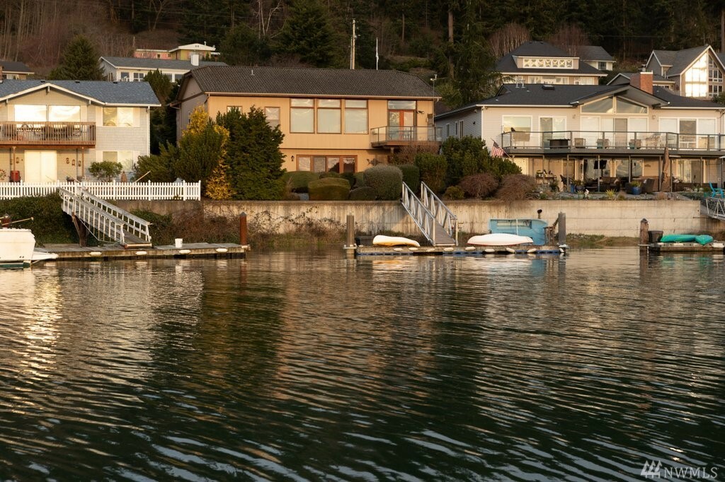 Property Photo:  2236 Cove Dr  WA 98277 