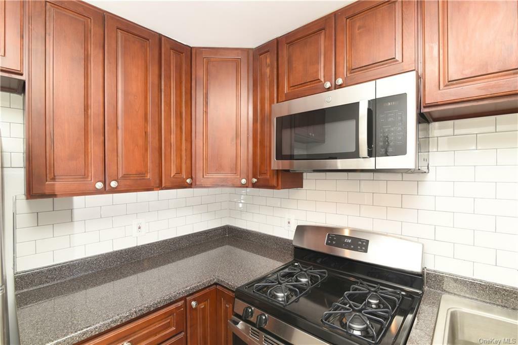 Property Photo:  101 Carpenter Place C100  NY 10549 