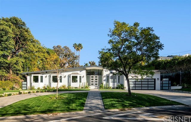 Property Photo:  4734 White Oak Avenue  CA 91316 