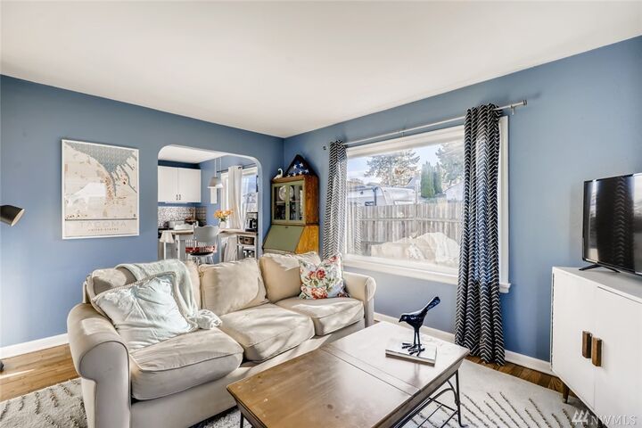 Property Photo: 921 E McKinley Rd WA 98404