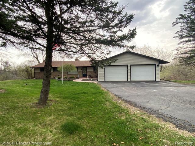 Property Photo:  1817 S Lapeer Road  MI 48446 