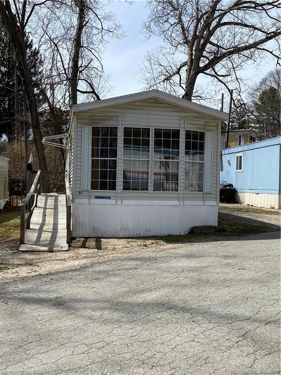 Property Photo:  1042 Poquonnock Road 44  CT 06340 