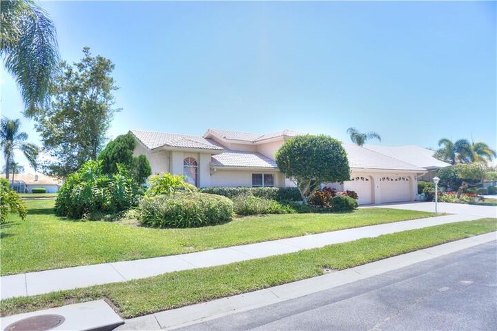 Property Photo: 4181 Via Mirada FL 34238