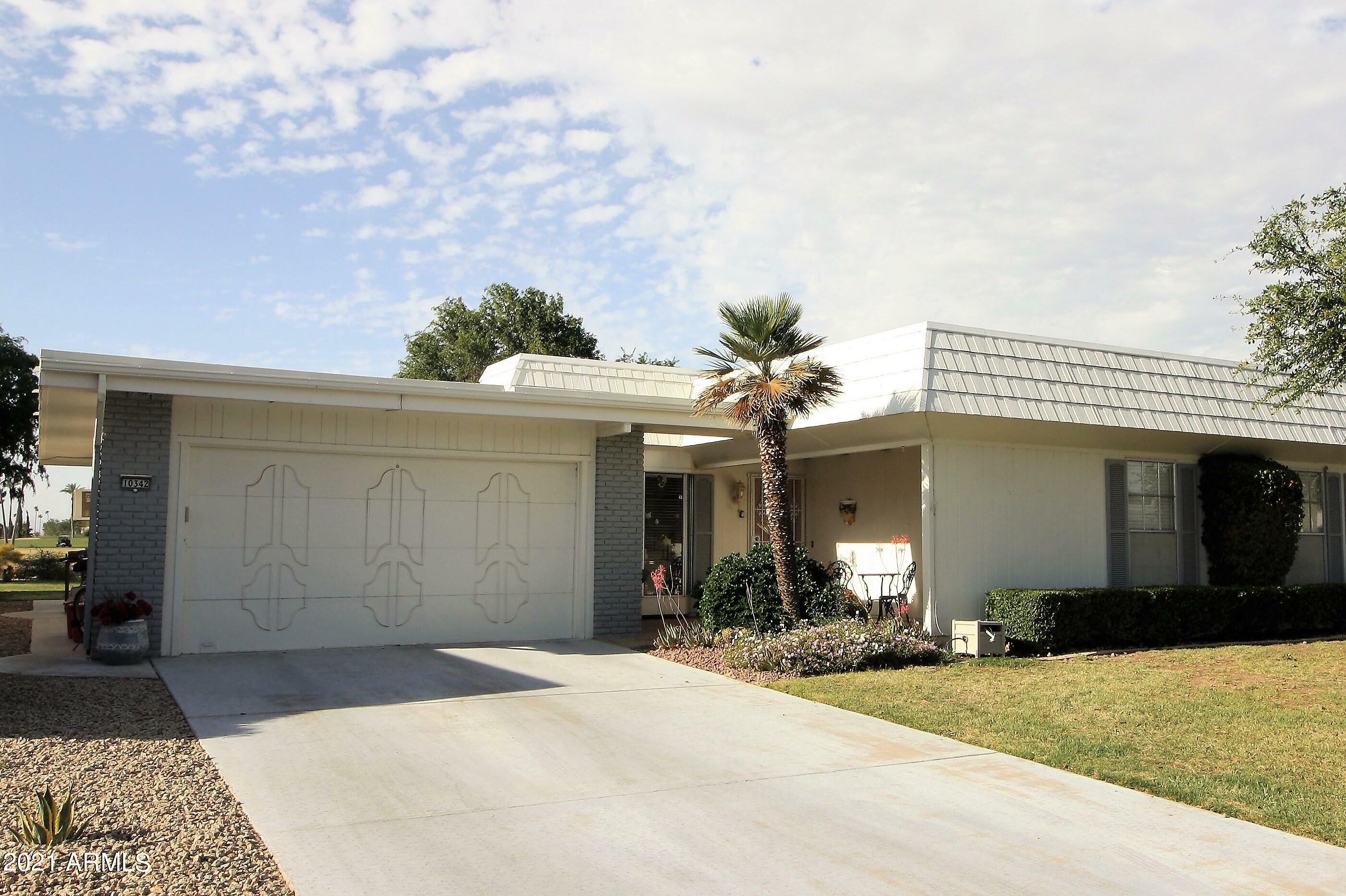Property Photo: 10342 W Highwood Lane AZ 85373