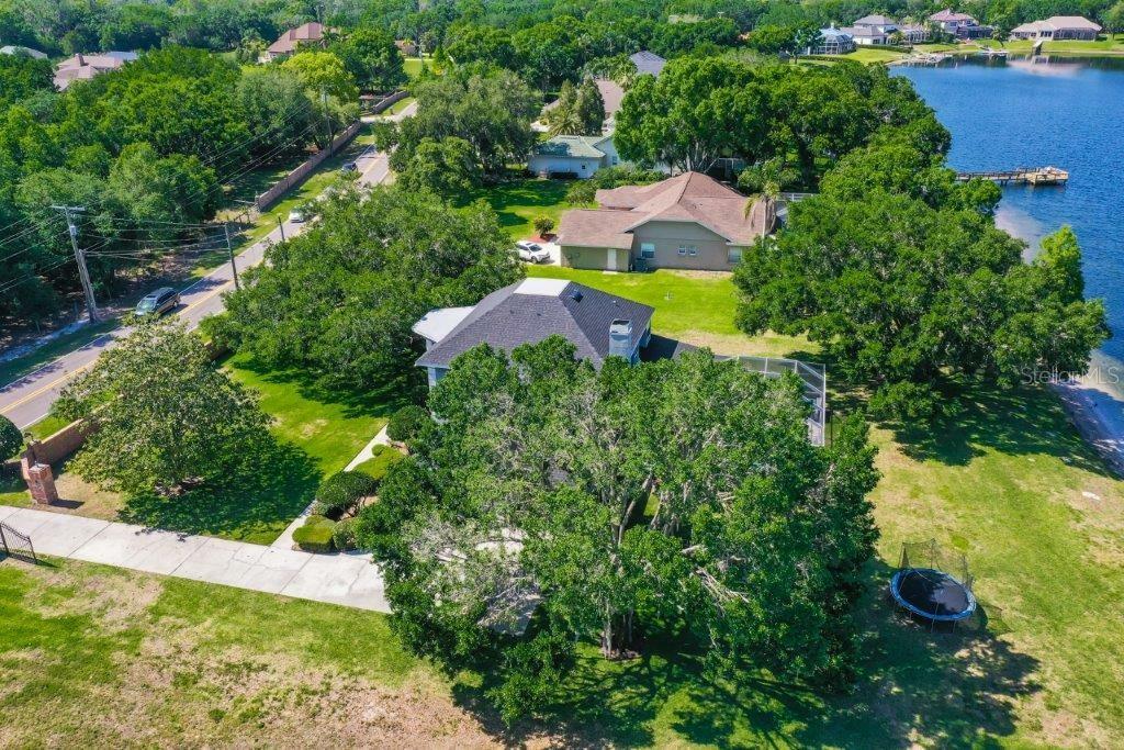 Property Photo:  18031 Patterson Road  FL 33556 