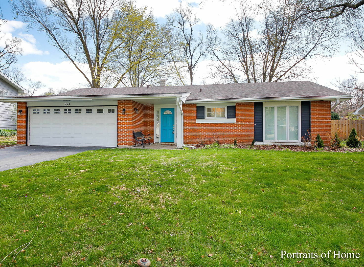 Property Photo:  21W221 Hemstead Road  IL 60148 