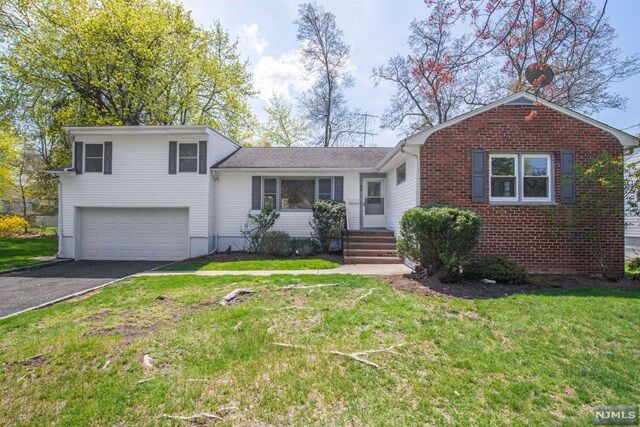 Property Photo:  67 Rosemont Terrace  NJ 07052 