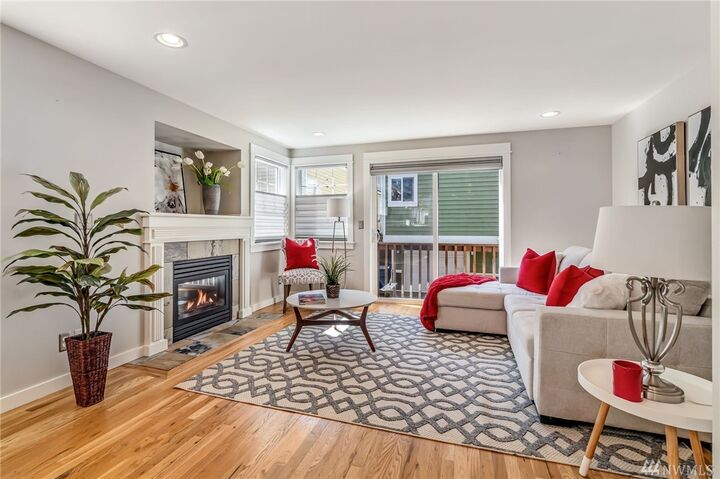 Property Photo:  815 NW 97th St B  WA 98117 