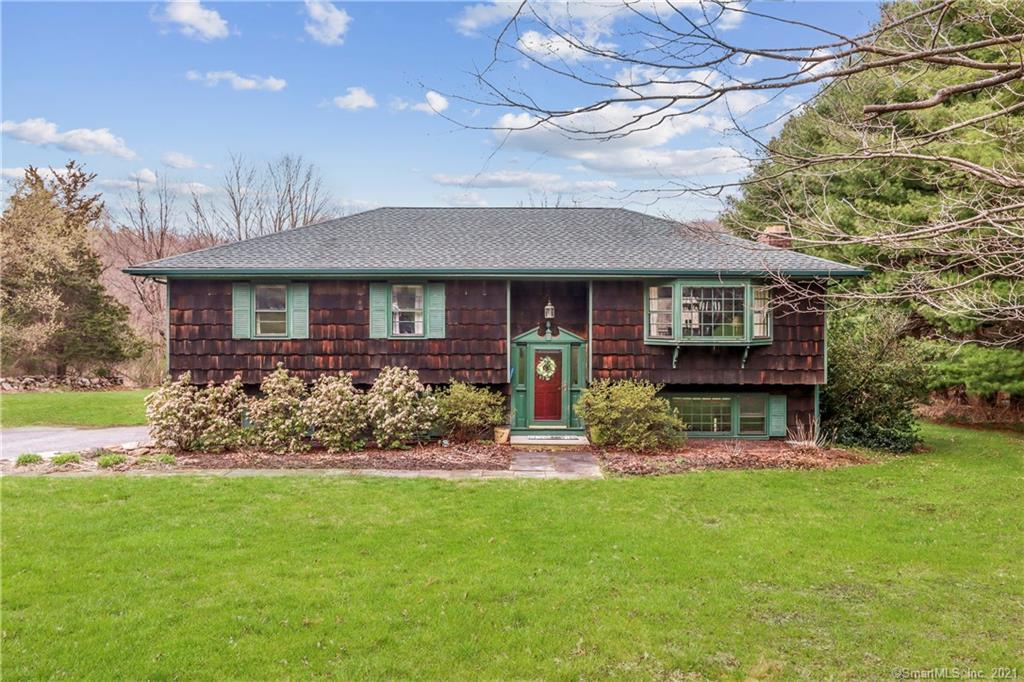 Property Photo: 8 Hearthstone Terrace CT 06776