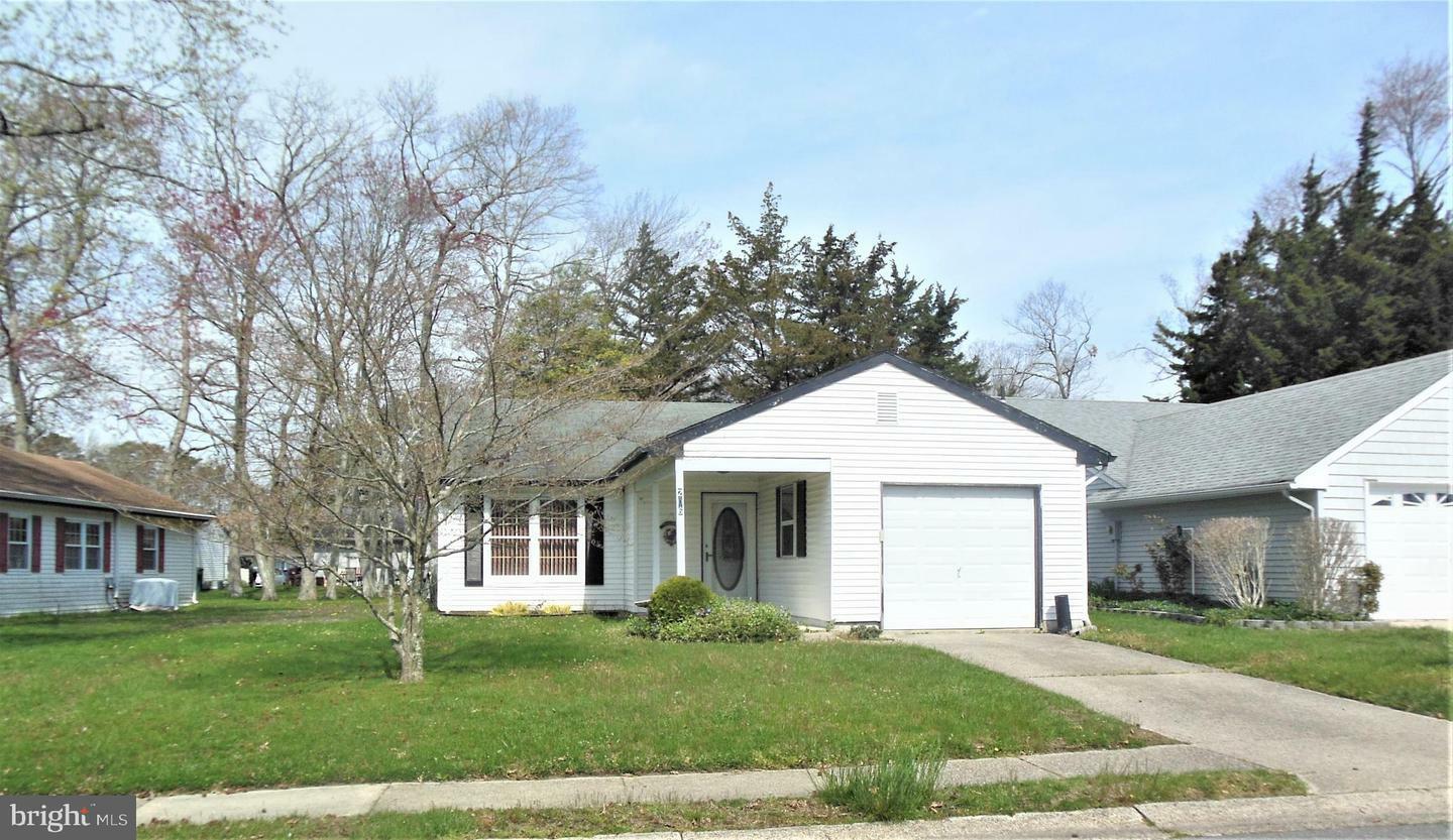 Property Photo:  206 Lexington Drive  NJ 08087 