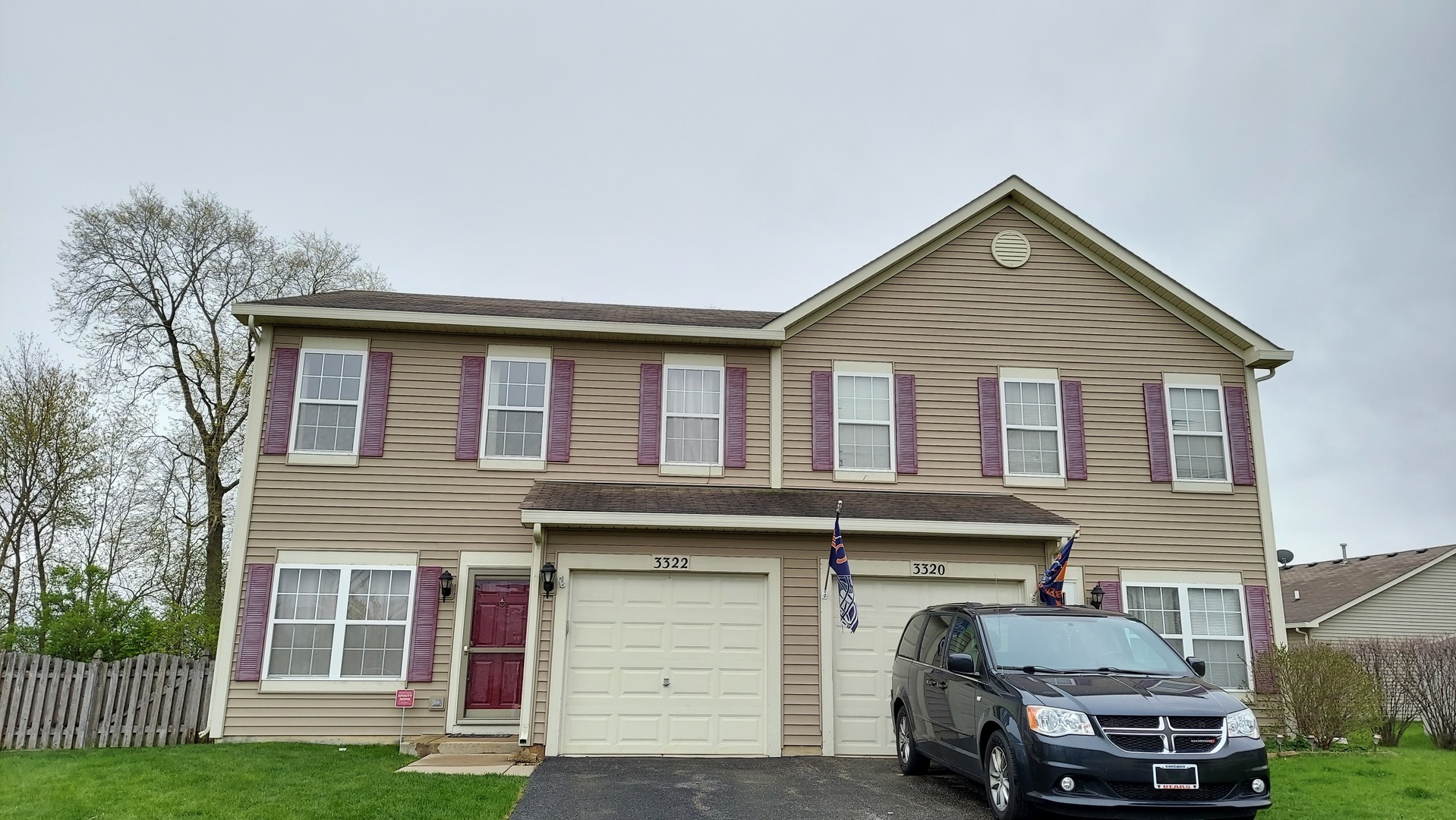 Property Photo: 3322 Hoffman Street IL 60545