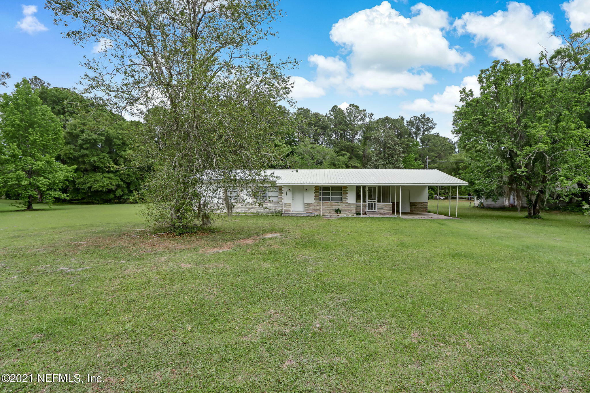 Property Photo:  77232 Parker Road  FL 32097 