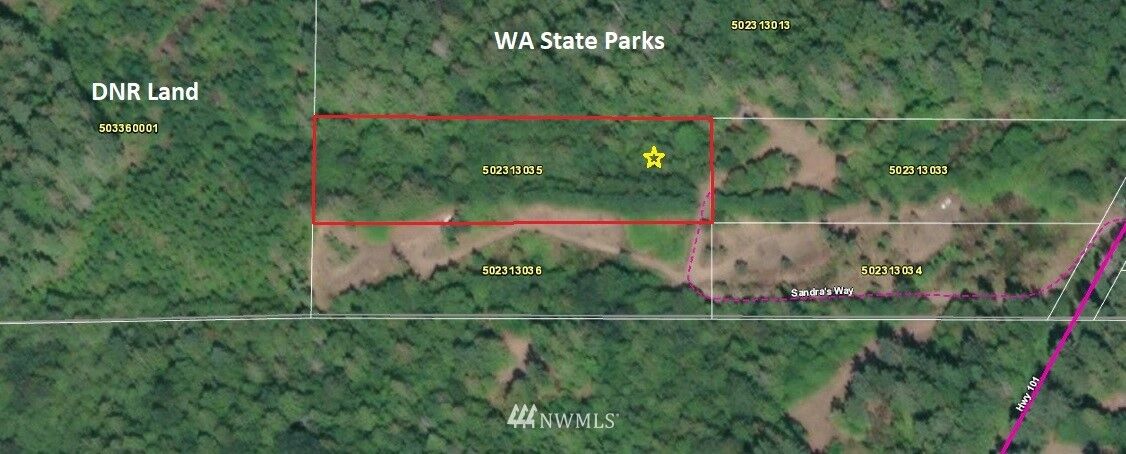 Property Photo: 999 Sandra'S Way WA 98320