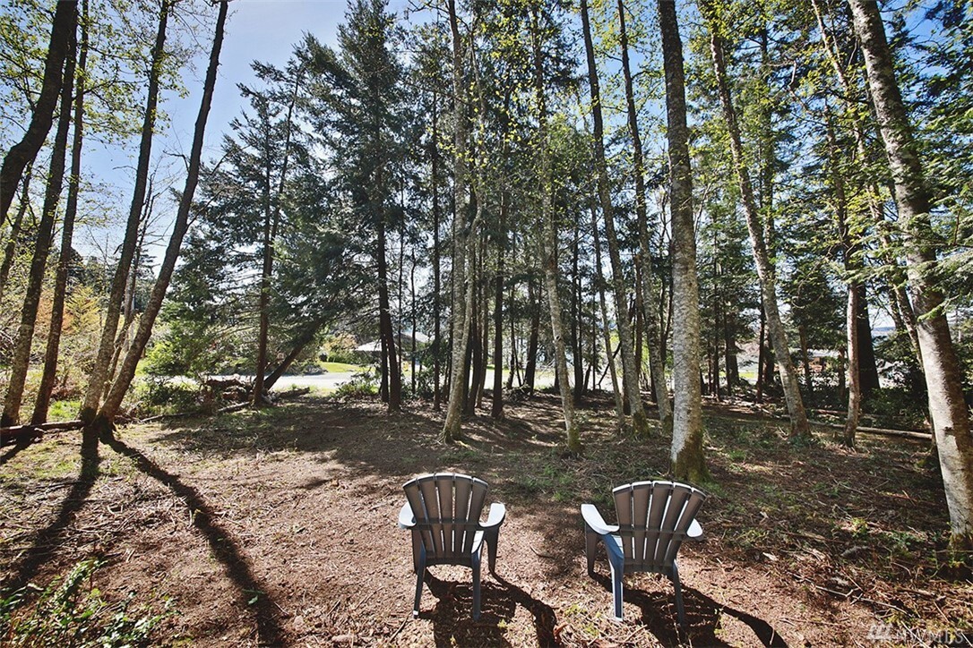 Property Photo:  0 Holmes View Dr  WA 98260 