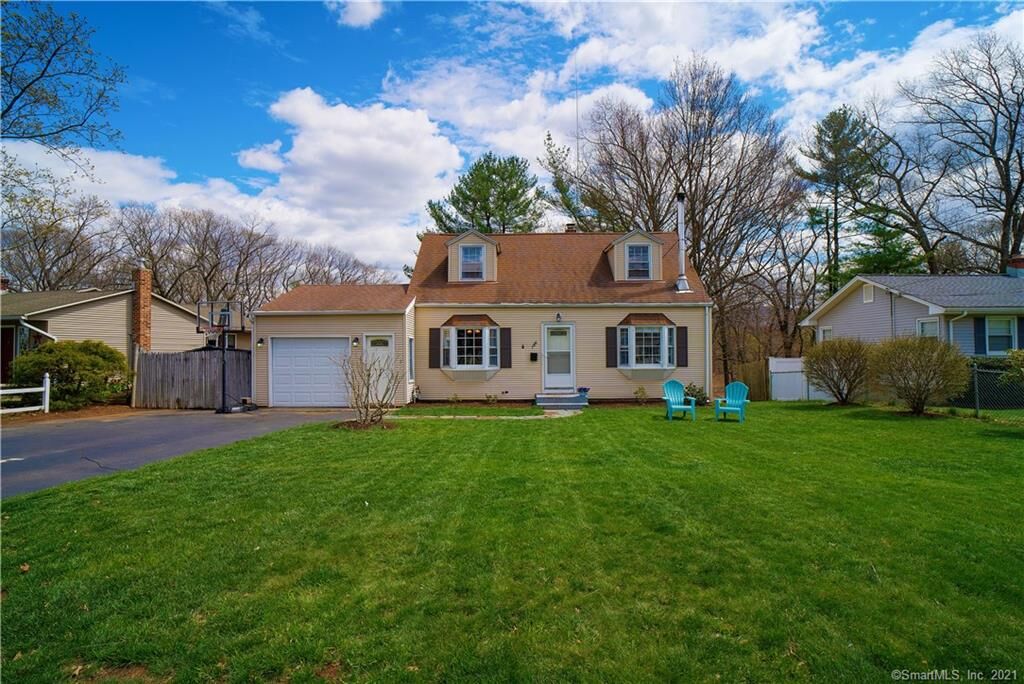 Property Photo:  186 Pondview Drive  CT 06489 