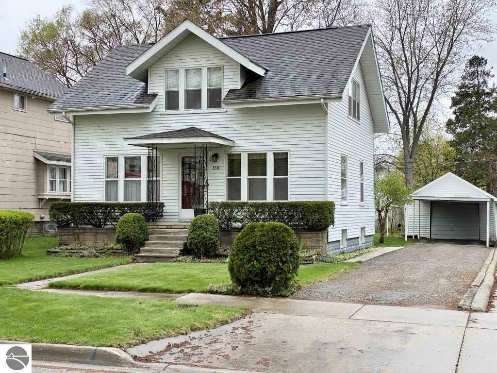 Property Photo:  150 Allen Avenue  MI 48801 