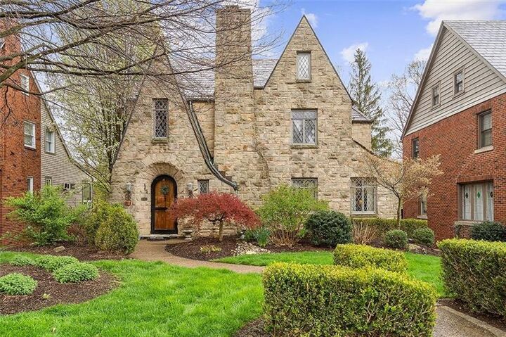 101 Mayfair Drive  Mt. Lebanon PA 15228 photo