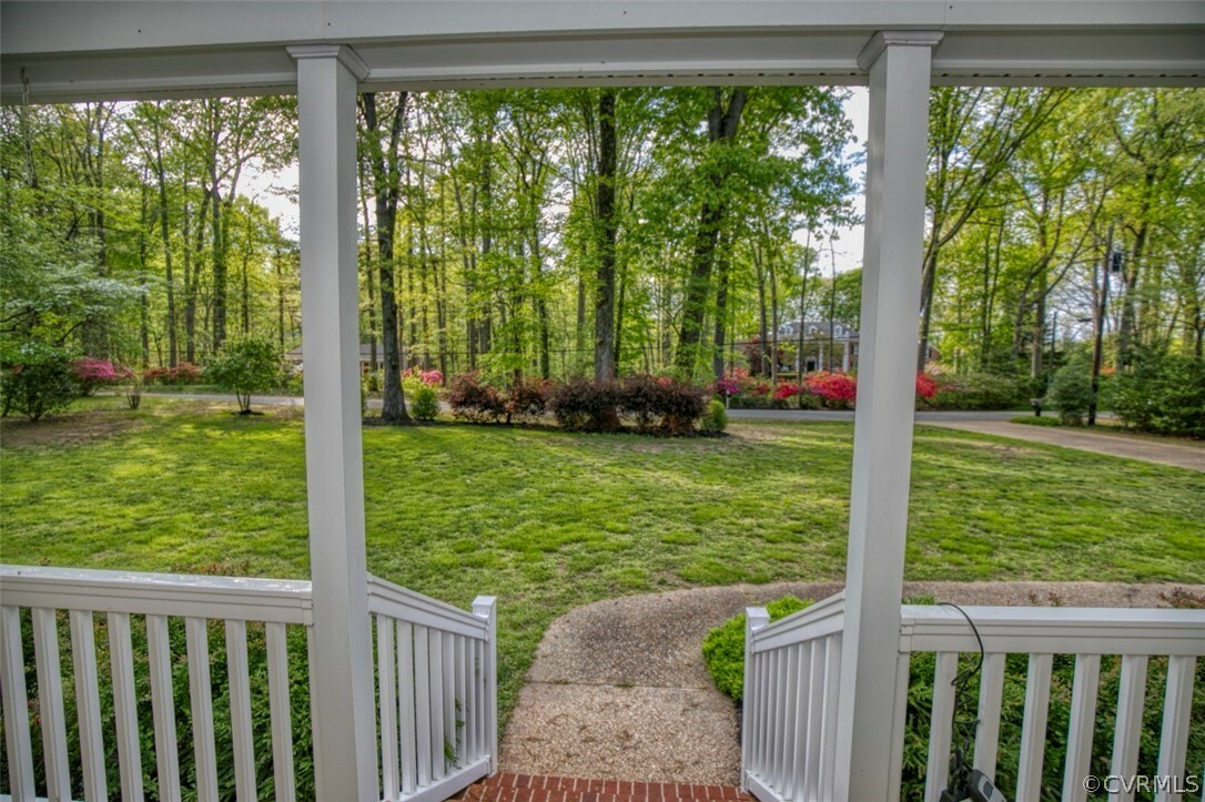 Property Photo: 171 Dennis Drive VA 23185