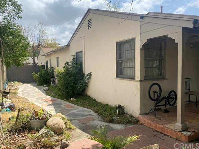 Property Photo: 11222 Sylvan Street CA 91606
