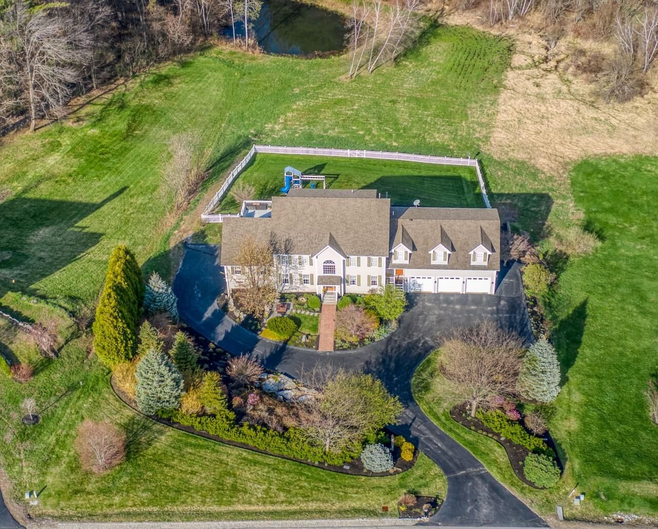 Property Photo:  53 Pasture Lane  NH 03110 