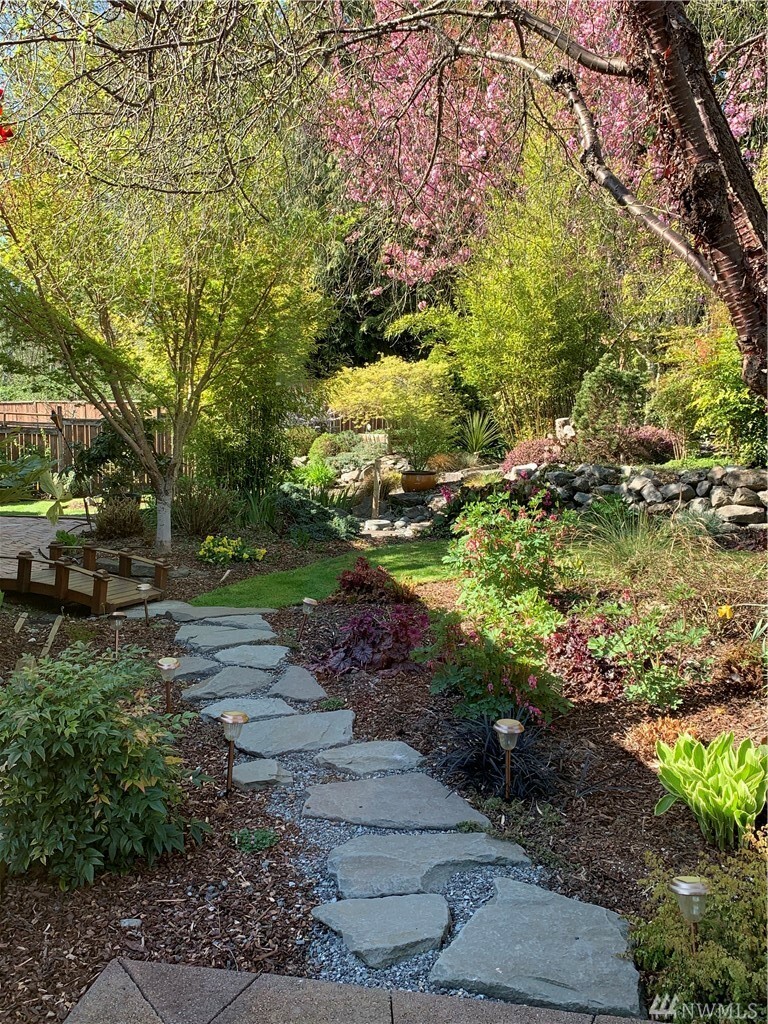 Property Photo:  3929 205th Place SW  WA 98036 